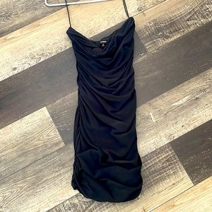 EXPRESS STRAPLESS RUFFLED BLACK DRESS M 💫